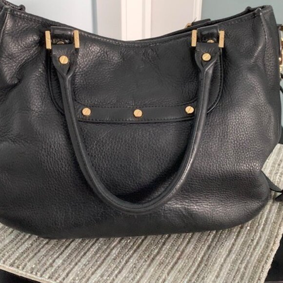 Tory Burch Amanda Classic Hobo Bag with Gold Toned Hardware - Picture 3 of 9